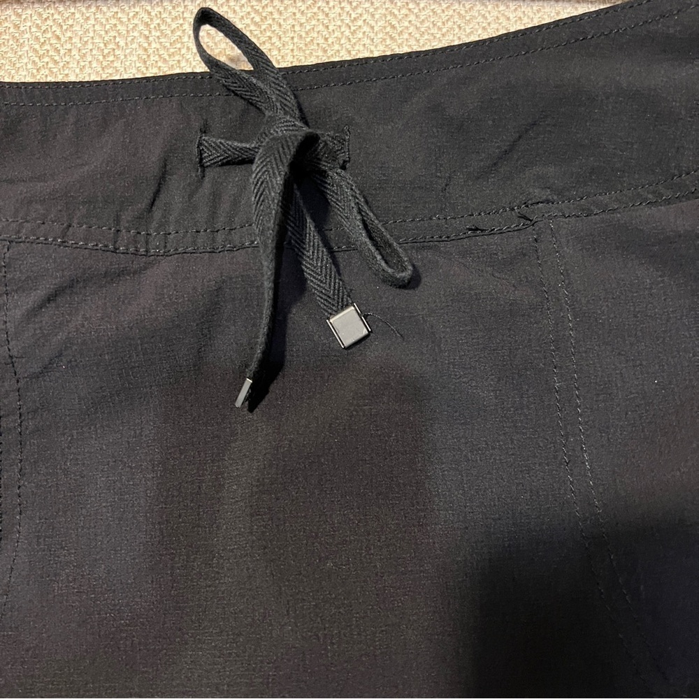 Green Tea size Medium black athletic skort - Picture 4 of 10